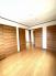 洋室　ナチュラルな色味の床は家具も合わせやすく温かい雰囲気です